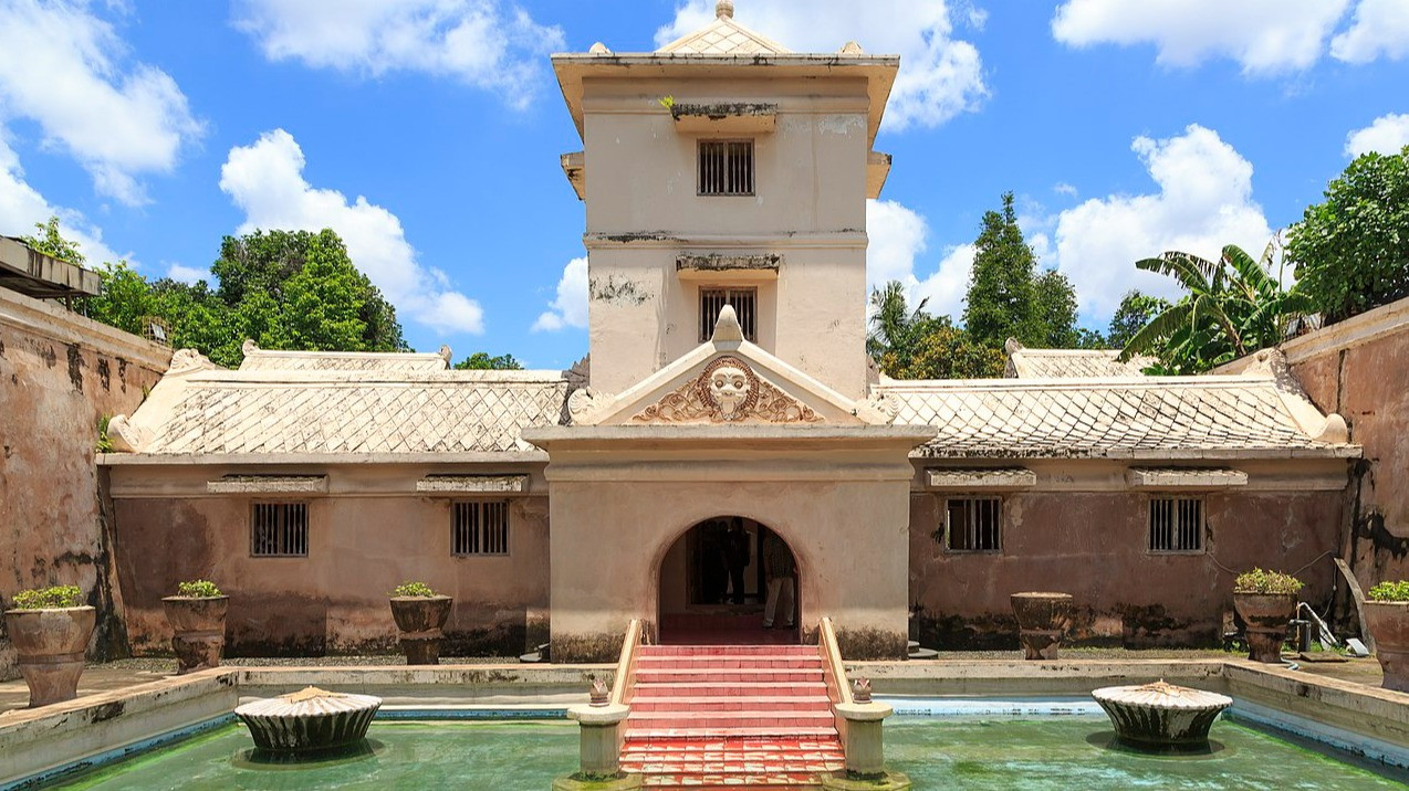 Tren Wisata Jogja: Menginap di Hotel Strategis Tingkatkan Pengalaman Liburan
            - galeri foto