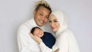 Dituding Lupakan Adzam, Sule Buka Suara
            - galeri foto