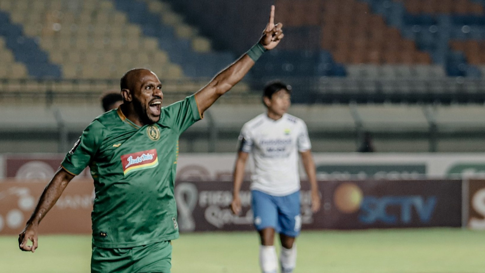 Pemain Persipura Jayapura, PSS Boaz Solossa