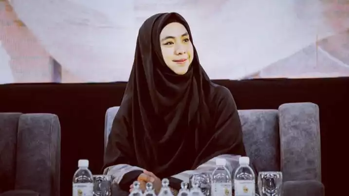 Ustazah Oki Setiana Dewi