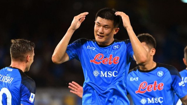 Bursa Transfer Juventus: Mantan Pemain Kesayangan Shin Tae-yong Masuk Radar Bianconeri usai Gleison Bremer Resmi Naik Meja Operasi
            - galeri foto