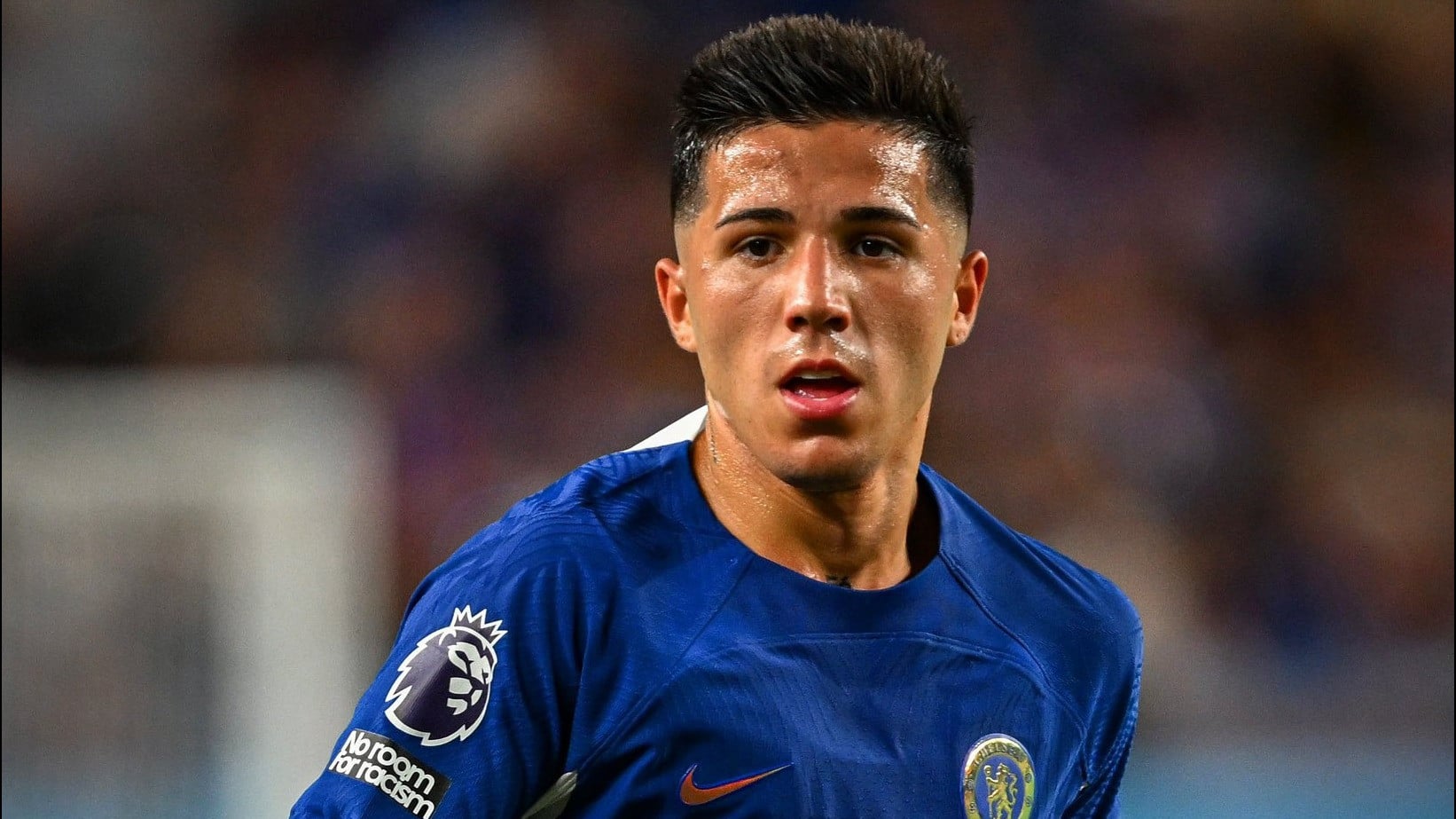 Chelsea Pasang Harga Rp2,8 Triliun untuk Enzo Fernandez, PSG dan Real Madrid Saling Sikut
            - galeri foto