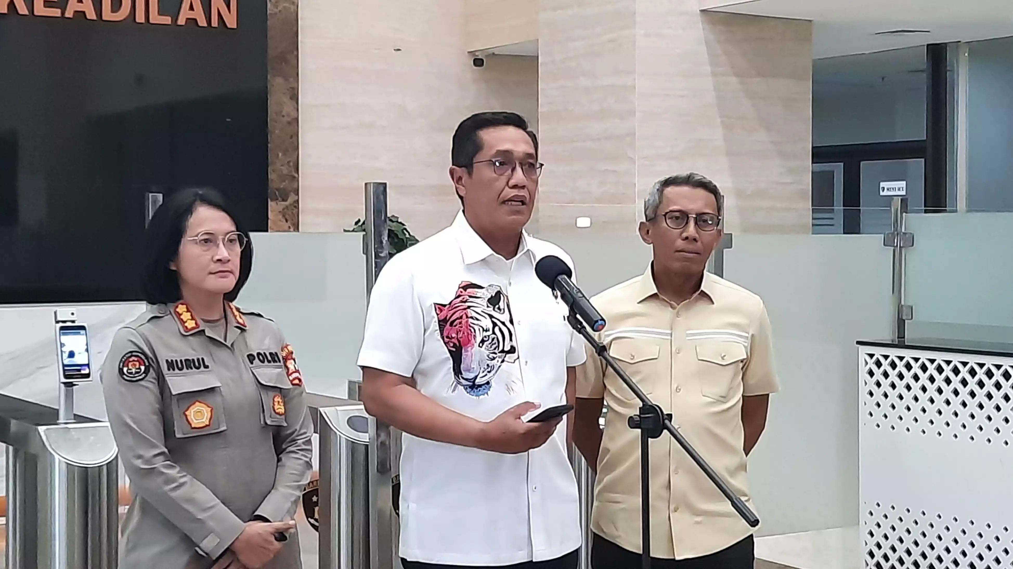 Dirtipidum Bareskrim Polri, Brigjen Djuhandani Rahardjo Puro.