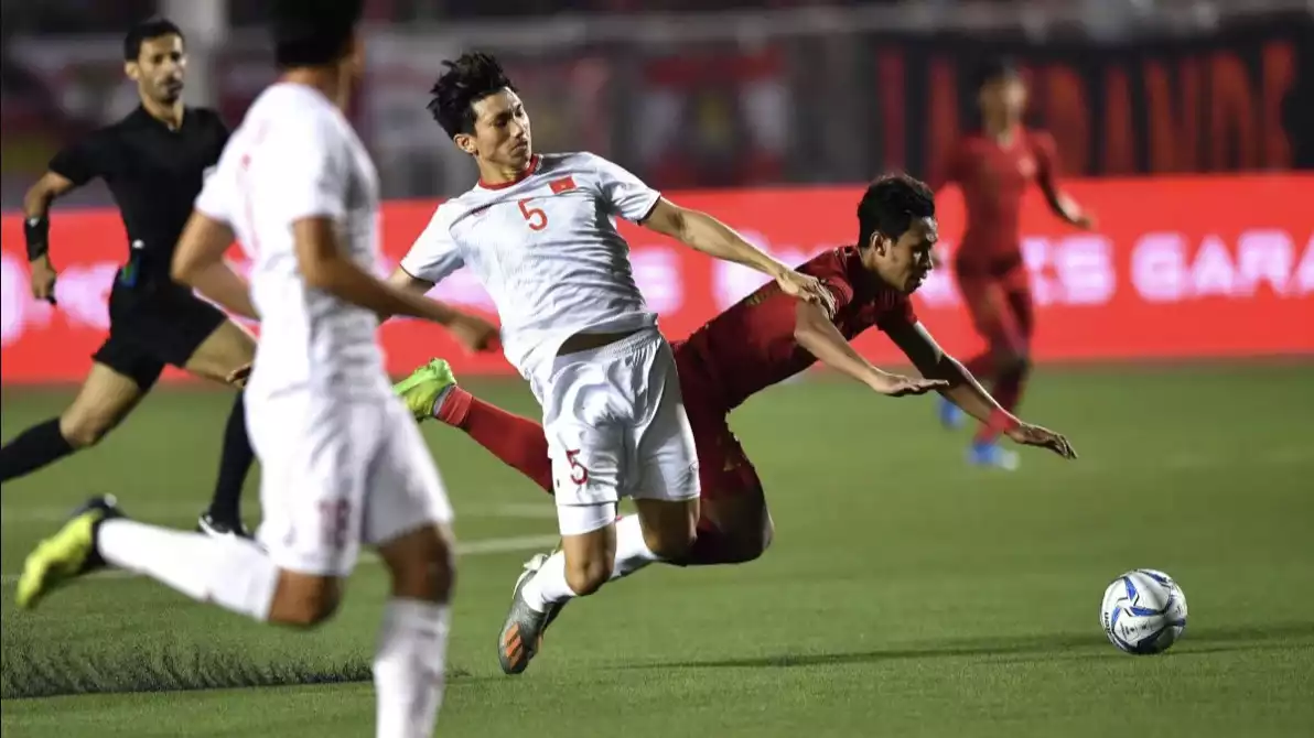 Timnas Indonesia Dapat Kabar Baik, Bek Vietnam Doan Van Hau Kena Batunya
