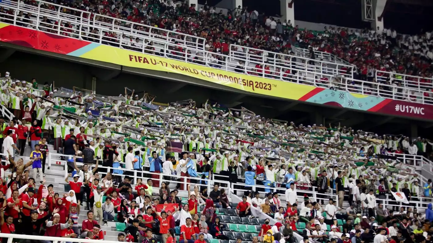 Penonton Piala Dunia U-17 di Stadion Gelora Bung Tomo, Surabaya