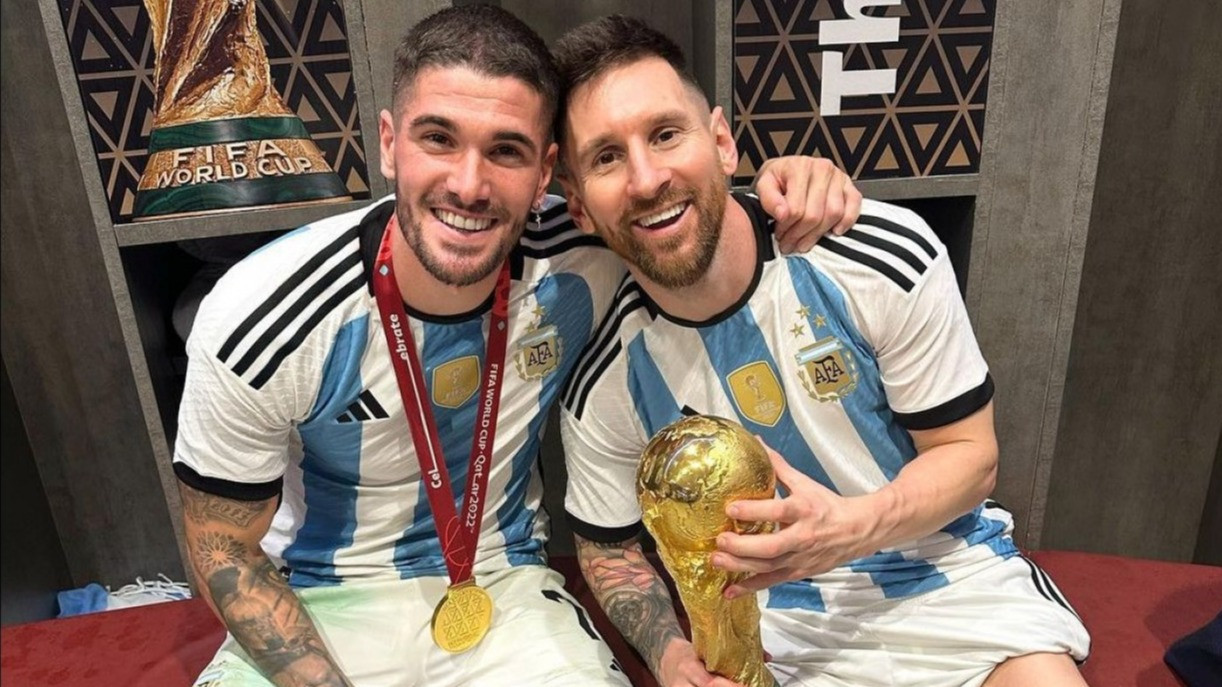 Gelandang Argentina, Rodrigo de Paul dan Lionel Messi