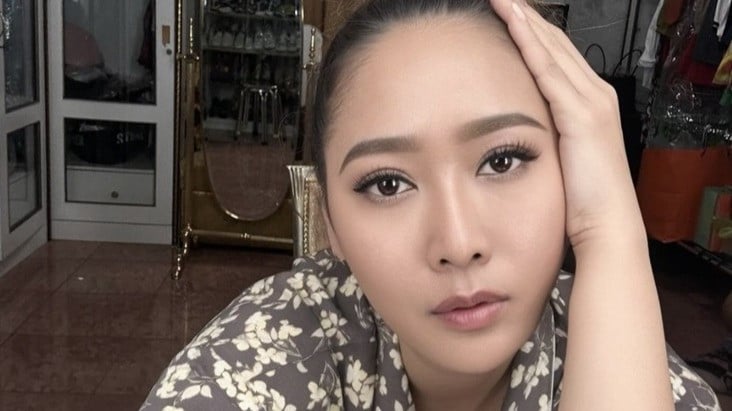Gara-gara Pesan soal Mindset, Inul Daratista Kagum dengan Gubernur Malut Sherly Tjoanda: Aku Ngefans Sama Anda
            - galeri foto