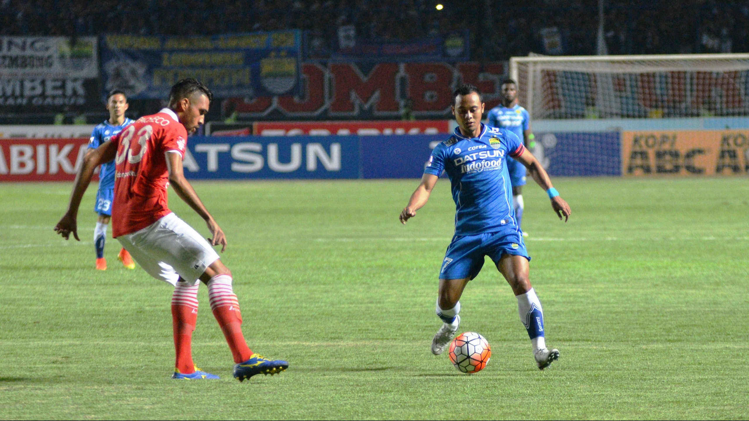 3 Pemain yang Paling Sering Tampil di Pertandingan Persib Bandung vs Persija Jakarta
            - galeri foto