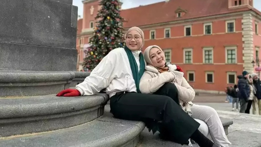 Tiba-tiba Muncul Curhatan Zahra usai Ridwan Kamil Cerai dengan Atalia Praratya, Ternyata Palsu
            - galeri foto