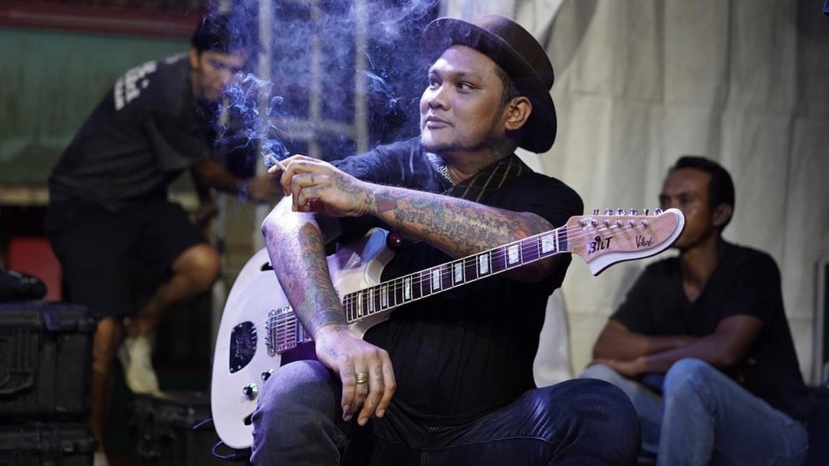 Pengacara Inara Rusli Ngotot Sebut Virgoun Tak Berhak Akses CCTV, Virgoun Justru Siap Ambil Hak Asuh Anak
            - galeri foto