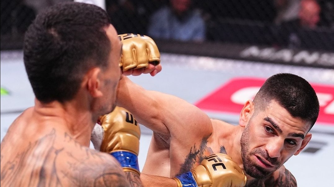 Islam Makhachev Siap Tarung Lawan Ilia Topuria di UFC White House, Begini Kata Anak Didik Khabib Nurmagomedov
            - galeri foto