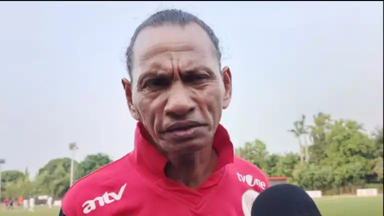Legenda Timnas Indonesia, Rochy Putiray