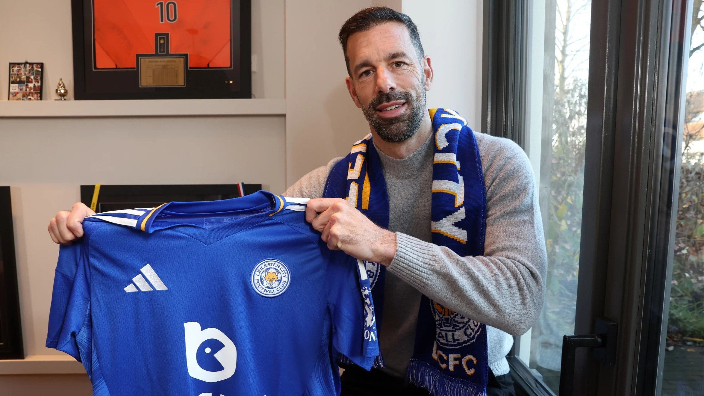 Pelatih Baru Leicester City, Ruud van Nistelrooy