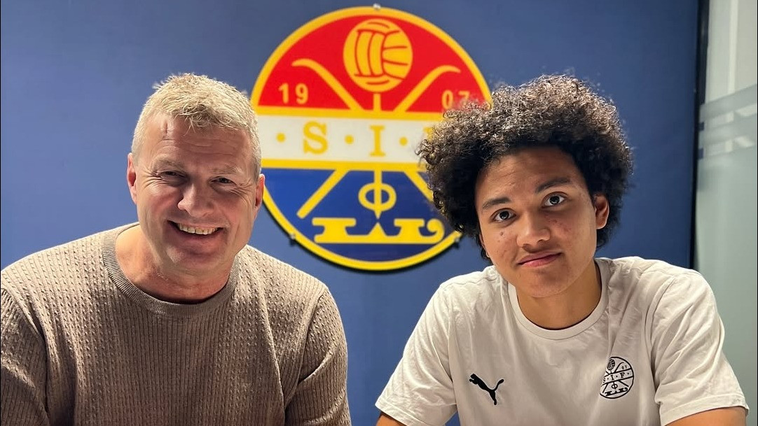 Gak Perlu Repot-repot Naturalisasi, 4 Talenta Diaspora Ini Bisa Langsung Memperkuat Timnas Indonesia Era John Herdman
            - galeri foto