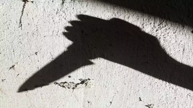 Ilustrasi penusukan.