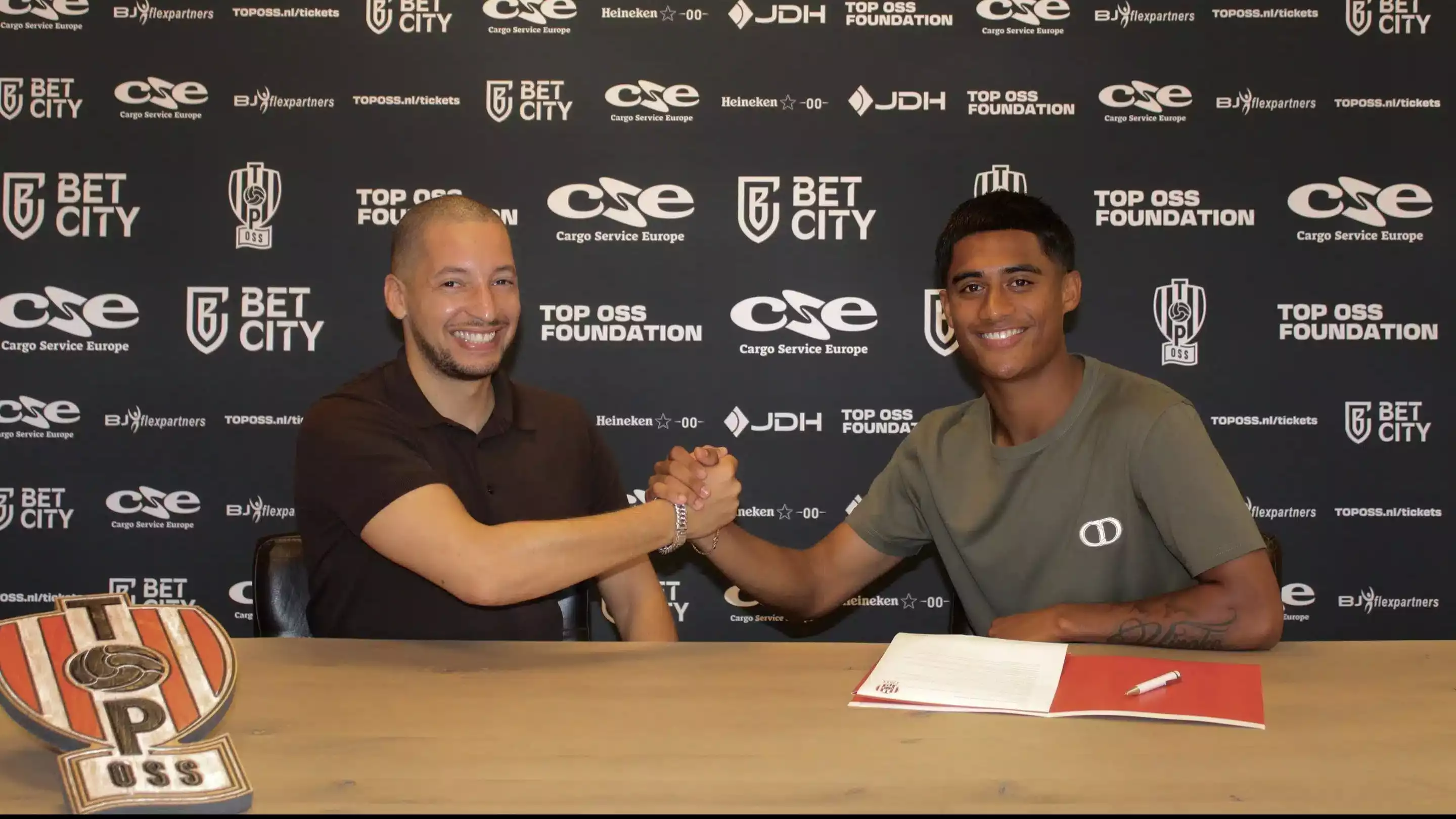 Pemain keturunan Indonesia, Mauresmo Hinoke