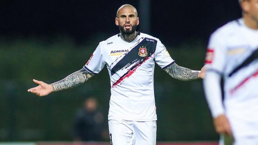 Masih Ingat Joey Suk? Pemain Grade A Eropa yang Kabur Saat Pengambilan Sumpah WNI sehingga Batal Bela Timnas Indonesia, Begini Nasibnya Sekarang
            - galeri foto