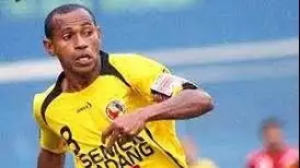 Legenda Timnas Indonesia, Elie Aiboy saat membela Semen Padang FC