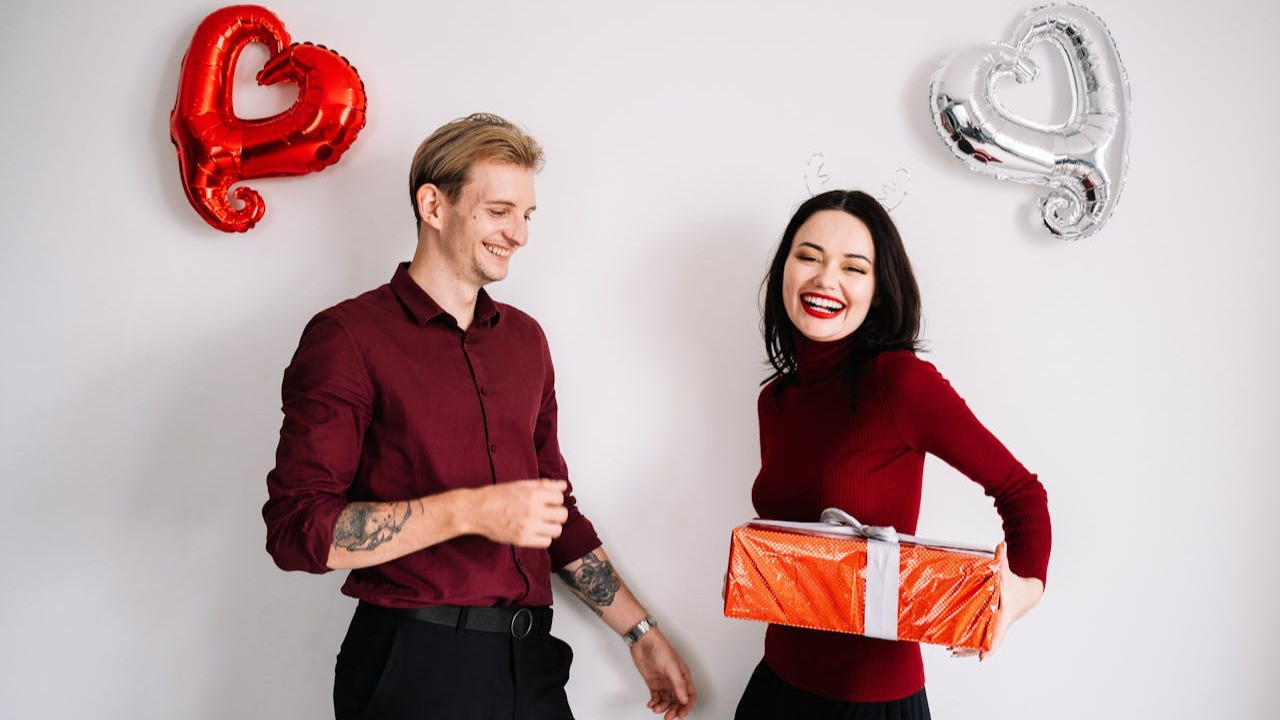 15 Ucapan Selamat Hari Valentine untuk Sahabat, Penuh Makna dan Ketulusan
            - galeri foto