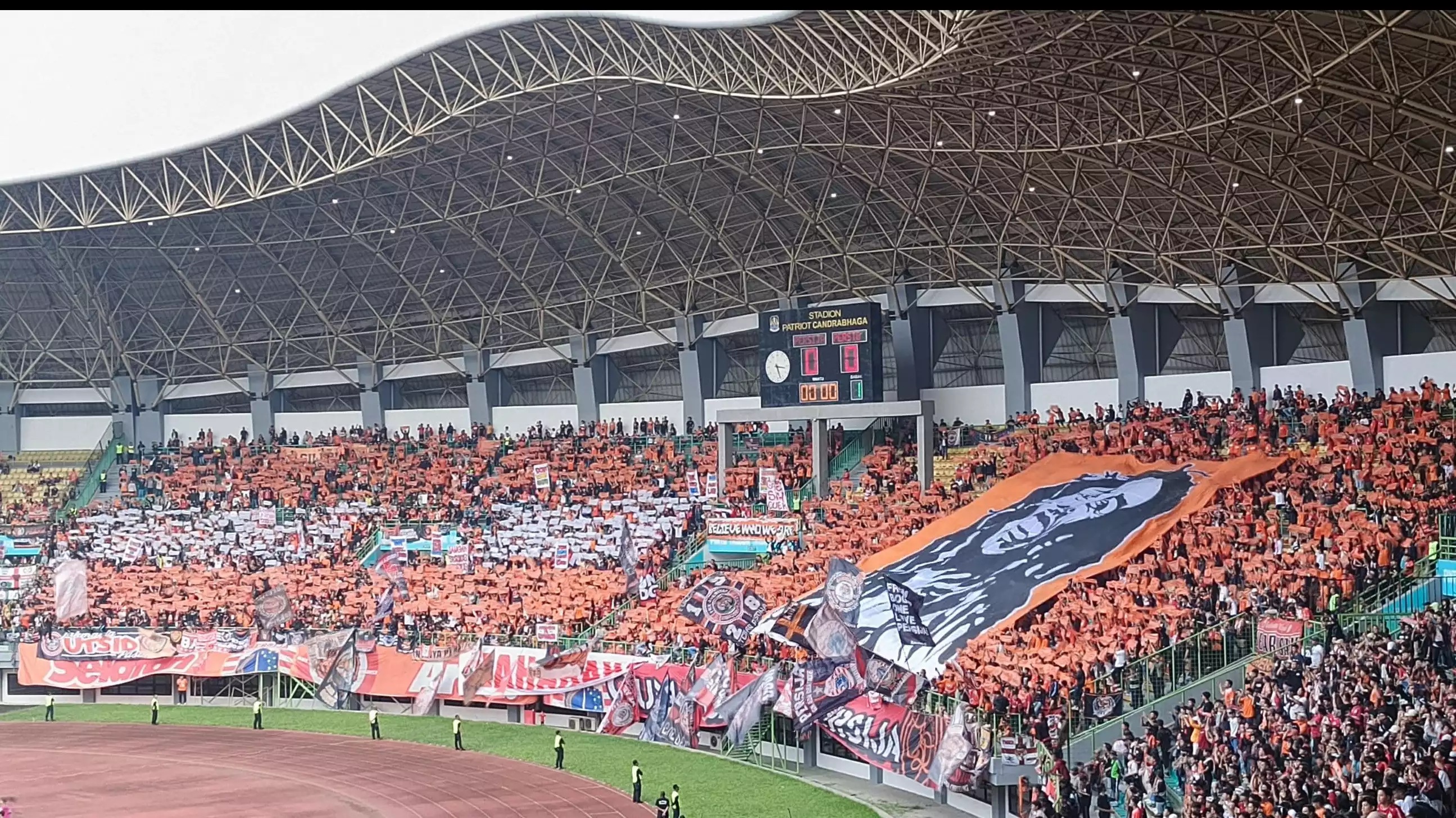 Koreo Jakmania di Laga Persija Vs Persib