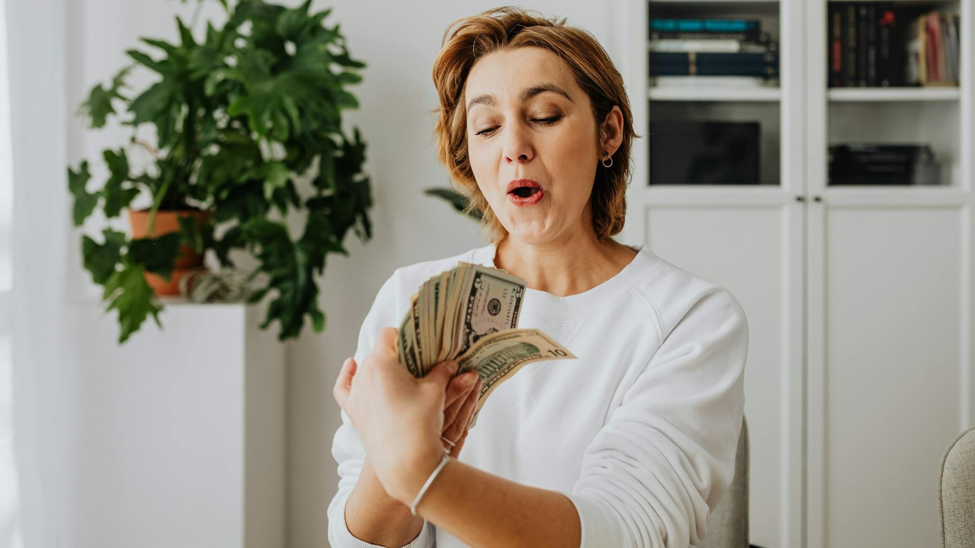 Ilustrasi mendapat uang