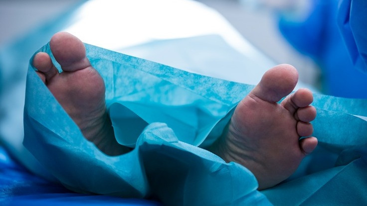 Identitas Mayat Misterius di Tol Jagorawi KM 30+800 Terungkap, Pria Asal Depok Ditemukan dengan Tangan dan Mulut Terikat
            - galeri foto