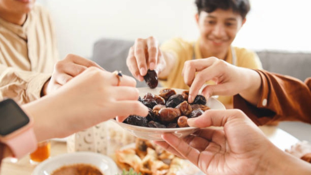 6 Tips Agar Bukber Ramadhan Tak Hanya Wacana, Anti Gagal
            - galeri foto