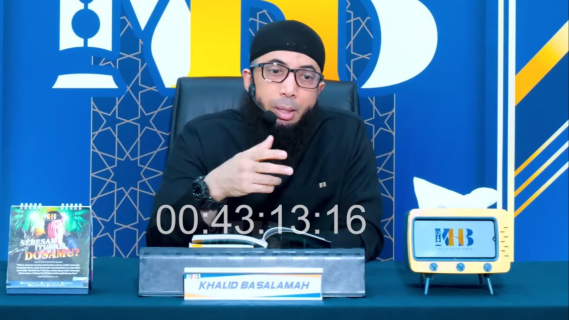 Kapan Sebaiknya Membayar Zakat Fitrah? Begini Penjelasan Ustaz Khalid Basalamah
            - galeri foto