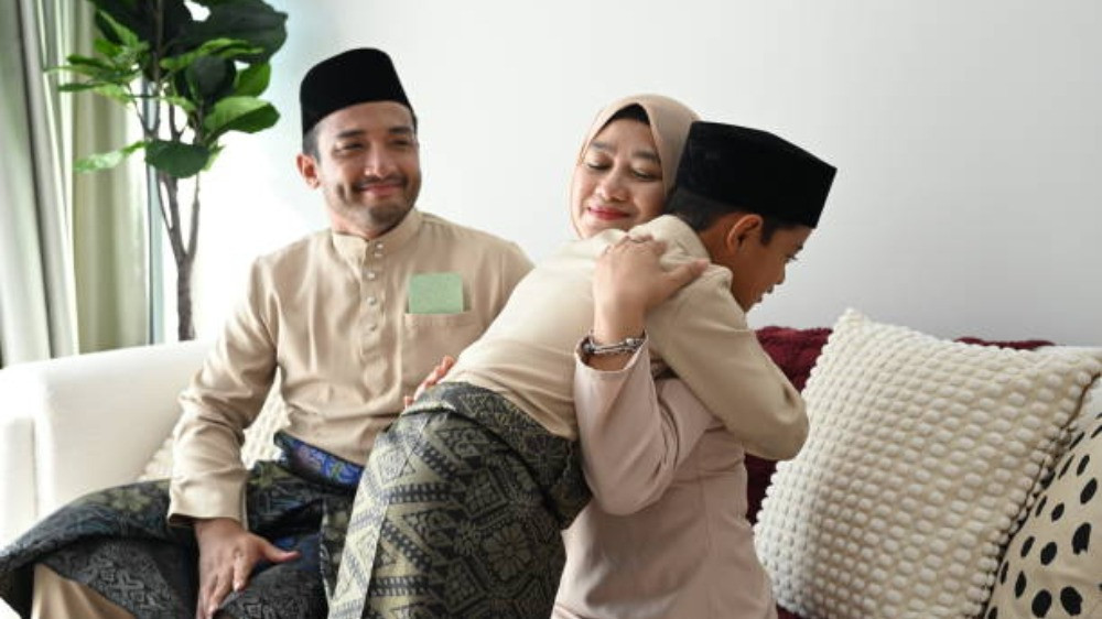 Ilustrasi Lebaran Hari Raya Idul Fitri bersama Ibu