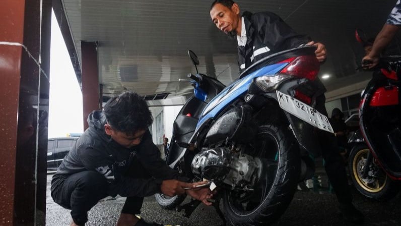 Pajak Kendaraan Bermotor