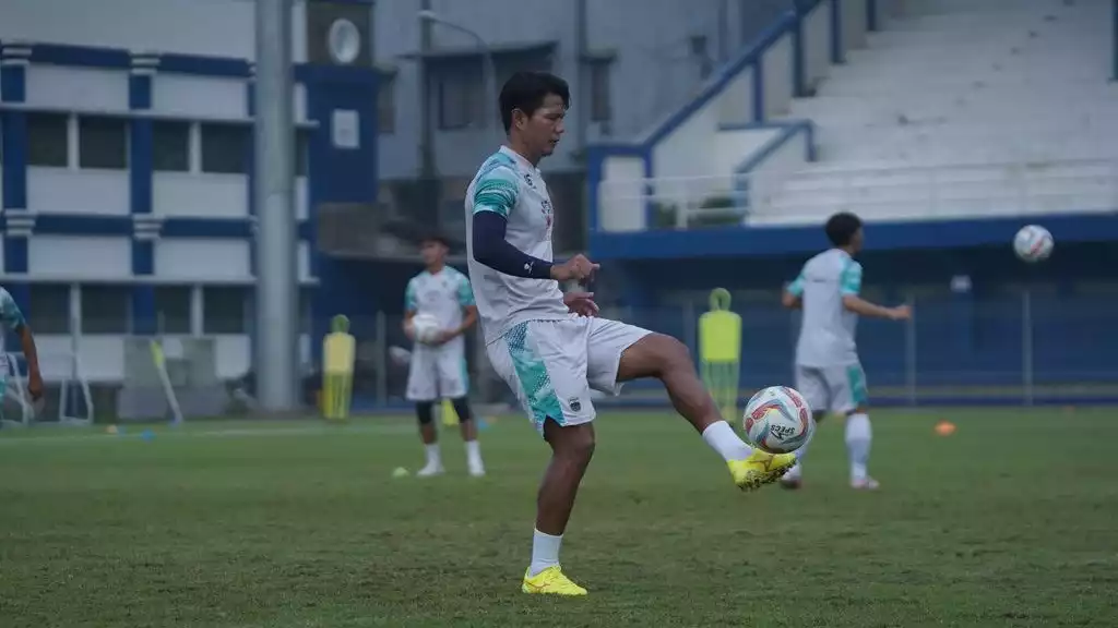 Masih Ingat Achmad Jufriyanto yang Jadi Satu-satunya Pemain Persib dengan 2 Trofi Liga Indonesia