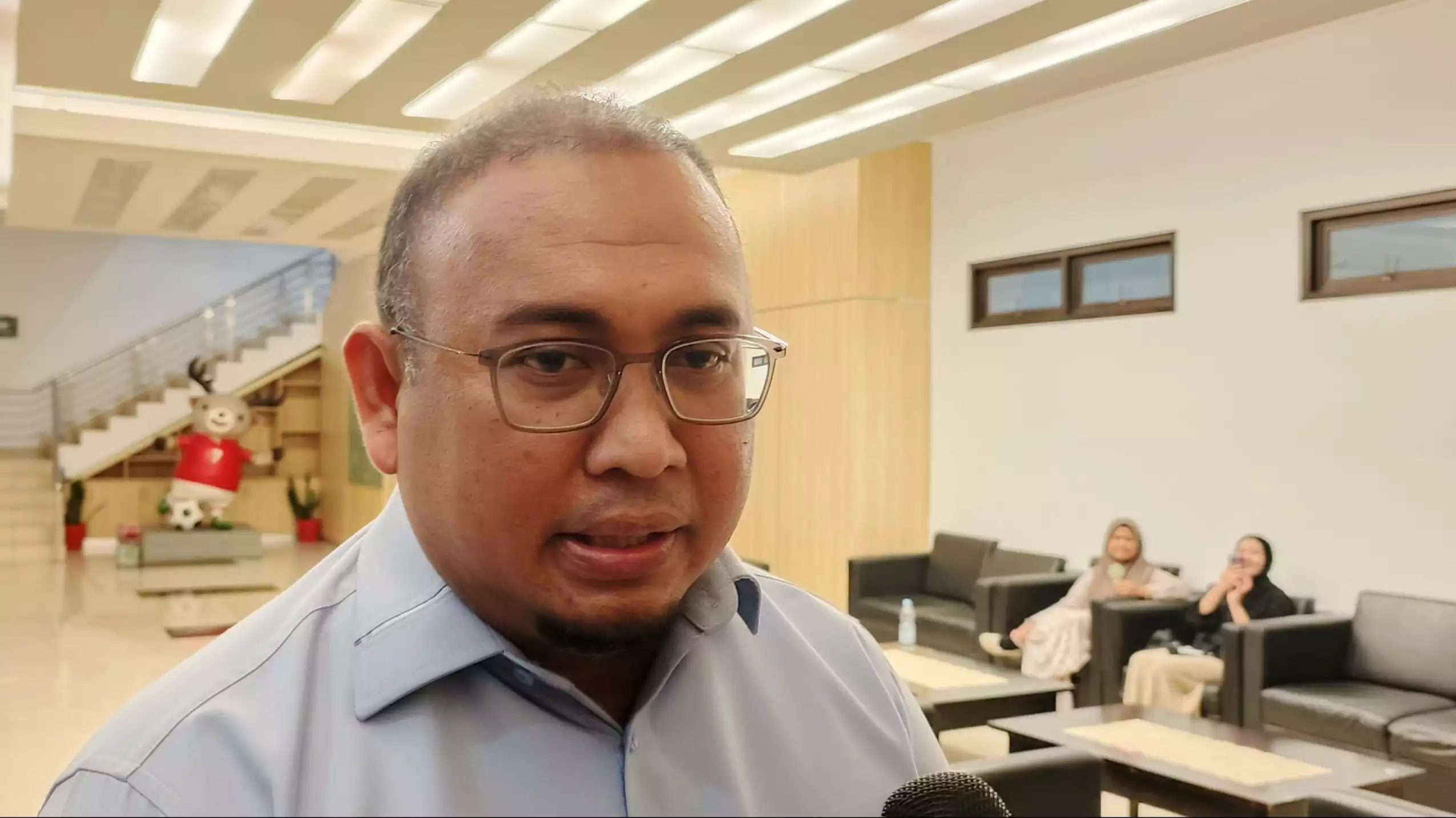 Bos Semen Padang, Andre Rosiade