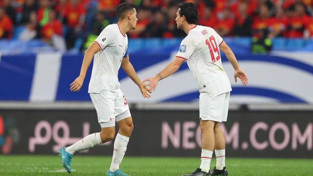 Reaksi Berkelas Jay Idzes Saat Ditanya Soal Kekuatan Terbesar Timnas Indonesia Jelang Lawan China, Ternyata Bukan Pemain Naturalisasi!
            - galeri foto