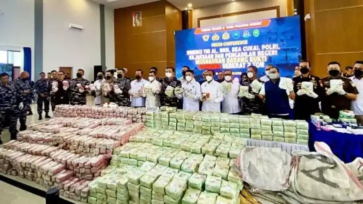 TNI AL hingga BNN Musnahkan 2 Ton Narkoba Selundupan di Kepri