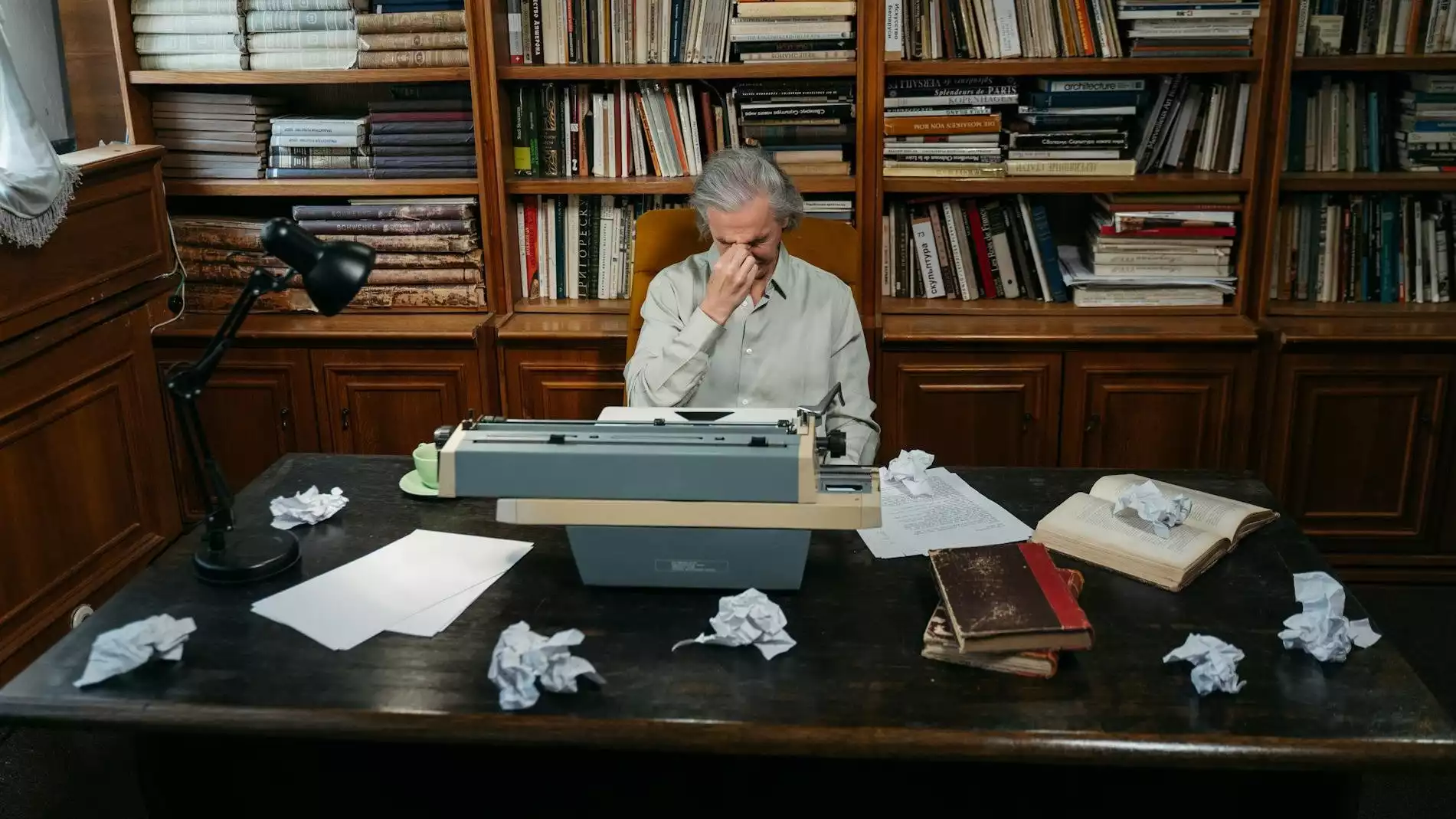 Ilustrasi orang frustrasi