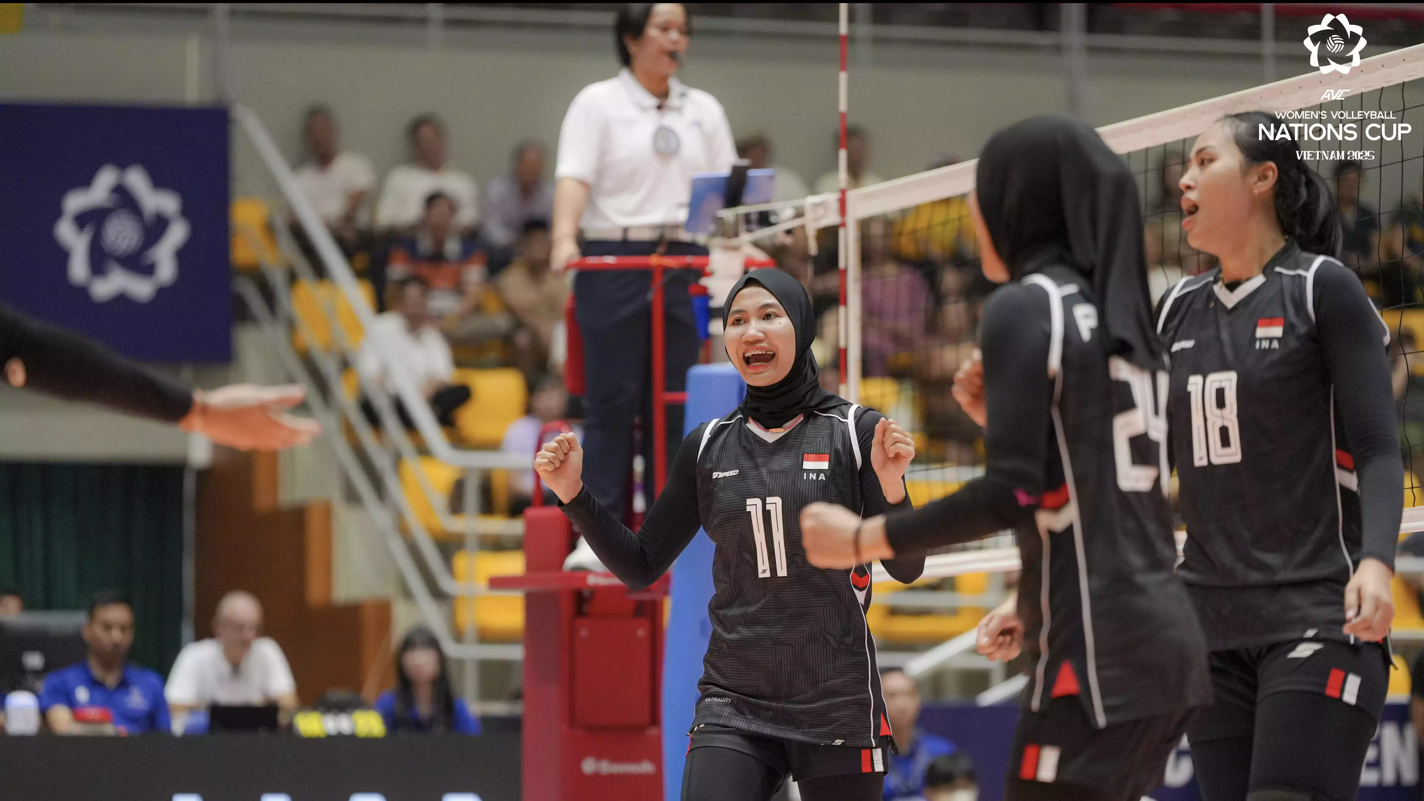 Ersandrina Devega saat beraksi bersama Timnas Voli Putri Indonesia di AVC Nations Cup 2025.