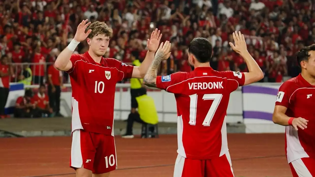 Ole Romeny dan Calvin Verdonk