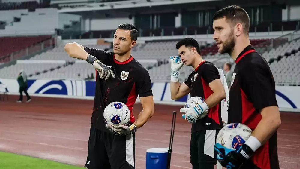 Emil Audero dan Maarten Paes