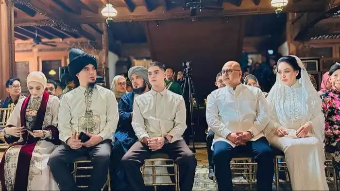 Ahmad Dhani, Mulan Jameela, Al Ghazali, Irwan Mussry, Maia Estianty