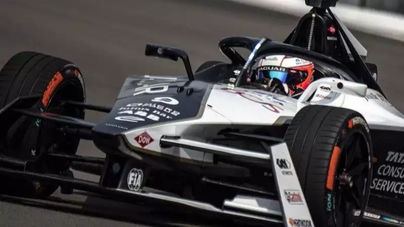 Pembalap tim Jaguar TCS Racing, Mitch Evans