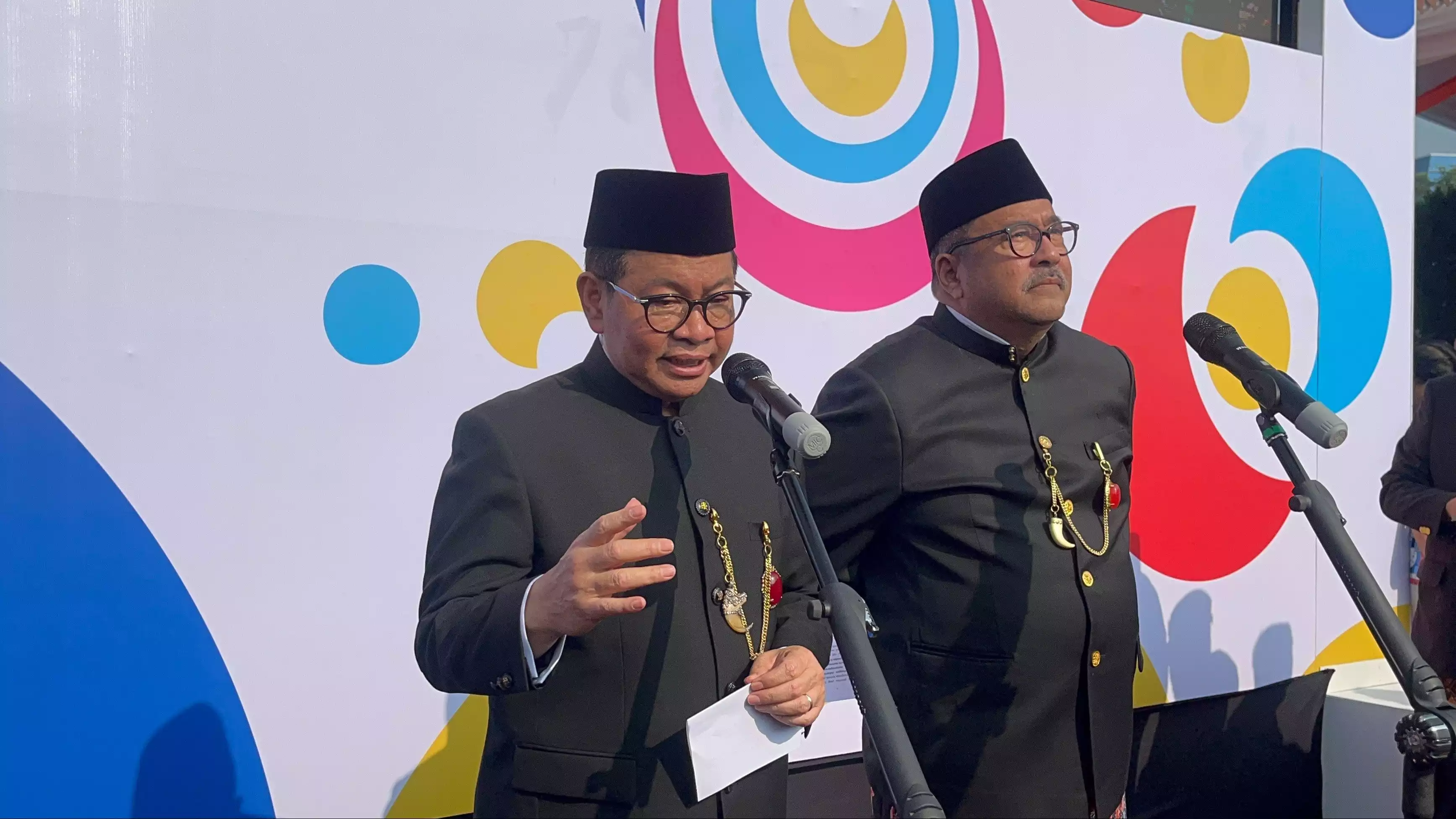 Gubernur DKI Jakarta Pramono Anung dan Wakil Gubernur DKI Jakarta Rano Karno