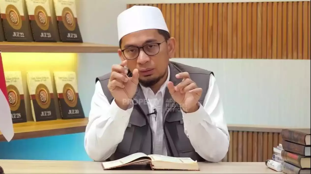 Jauhi Sifat Buruk ini, Kata Ustaz Adi Hidayat Bisa Halangi Doa Antum Dikabulkan