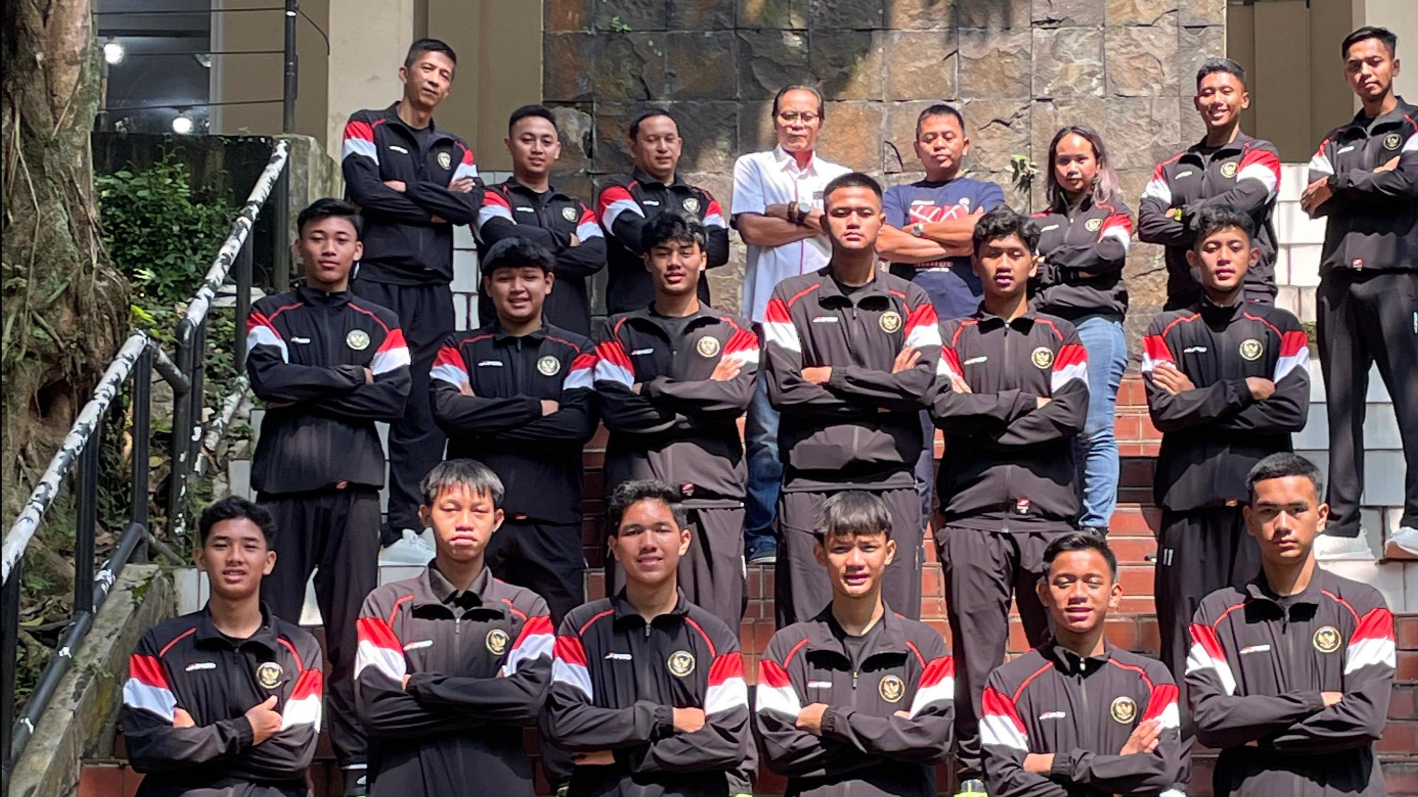 PBVSI Beri Timnas Voli Indonesia U-16 Target Tinggi di Kejuaraan Bola Voli Asia U-16, Garuda Muda Diharapkan Bisa Tembus...
            - galeri foto