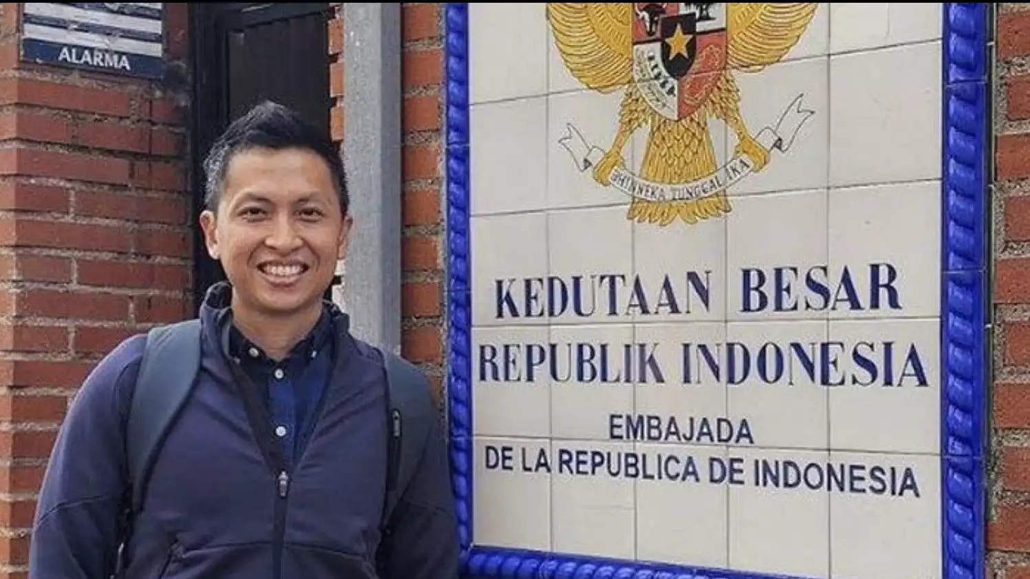 Diplomat muda Kemlu Arya Daru Pangayunan tewas dengan wajah terlakban