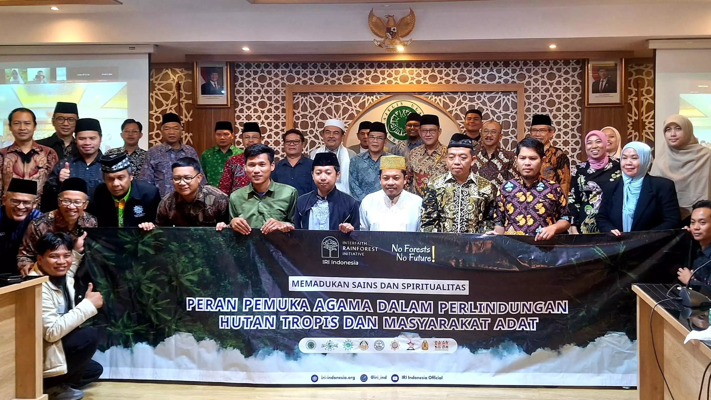 Kolaborasi Sains dan Spiritualitas, Wujud Peran Sentral Tokoh Agama dalam Menjaga Hutan dan Masyarakat Adat