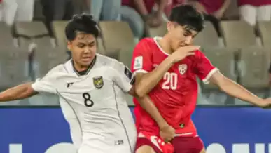 Nazriel Alfaro Syahdan (Kiri)