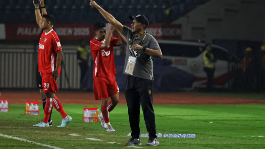 Dulu jadi Pelatih Andalan Timnas Indonesia, sekarang Fokus Melatih Pemain di Klub Besar ini
            - galeri foto