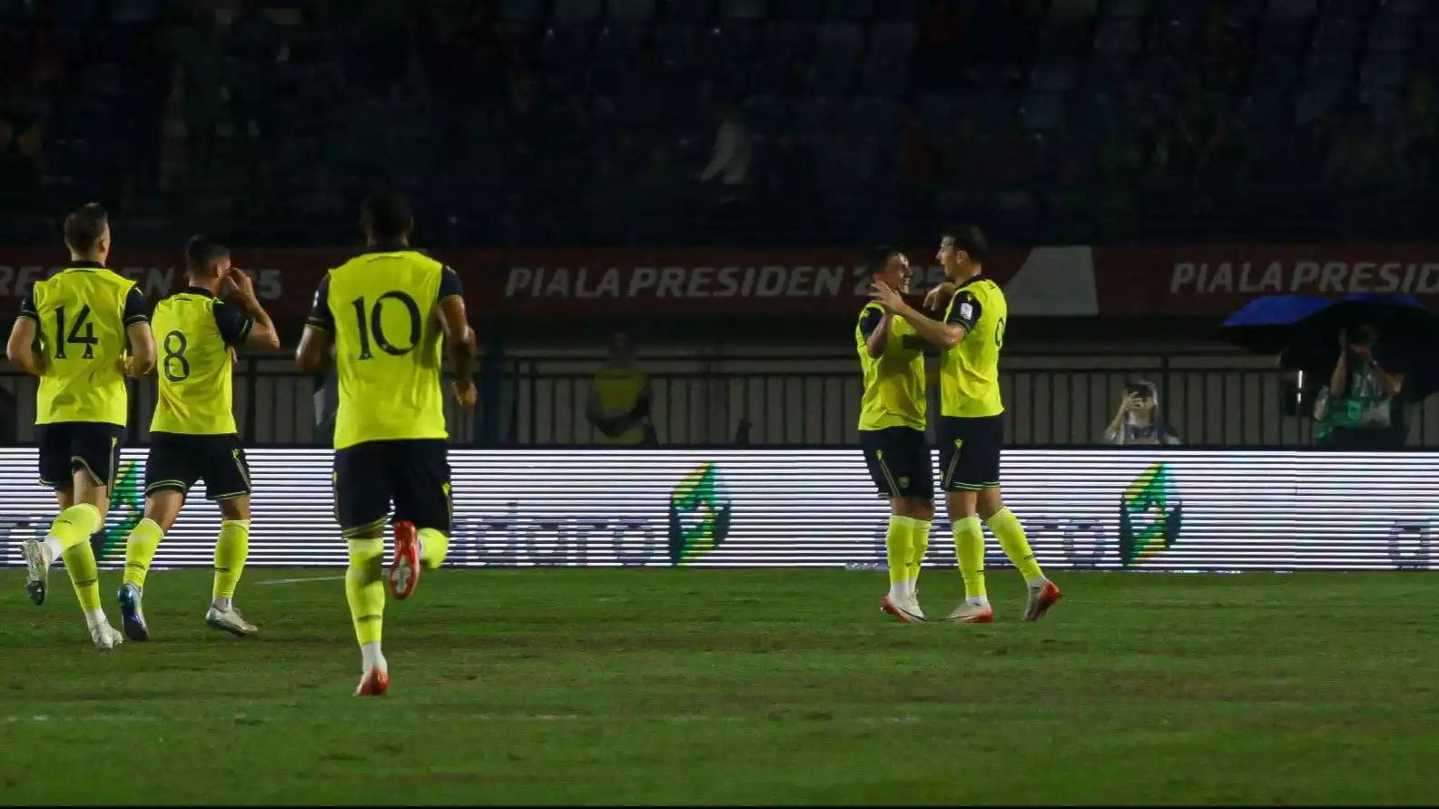 Oxford United vs Port FC di Final Piala Presiden 2025