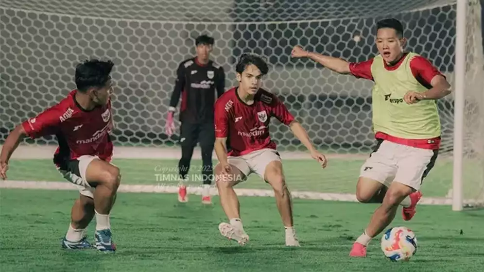 Timnas Indonesia U-23 bersaing di Piala AFF U-23 2025