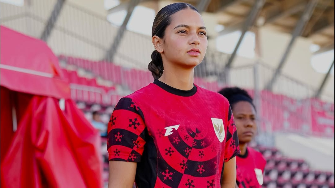 5 Potret Cantik Estella Loupatty, Sosok Dibalik Gacornya Jens Raven saat Timnas Indonesia U-23 Hadapi Brunei Darussalam
            - galeri foto